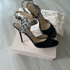 Gorgeous always in style high heeled sandals